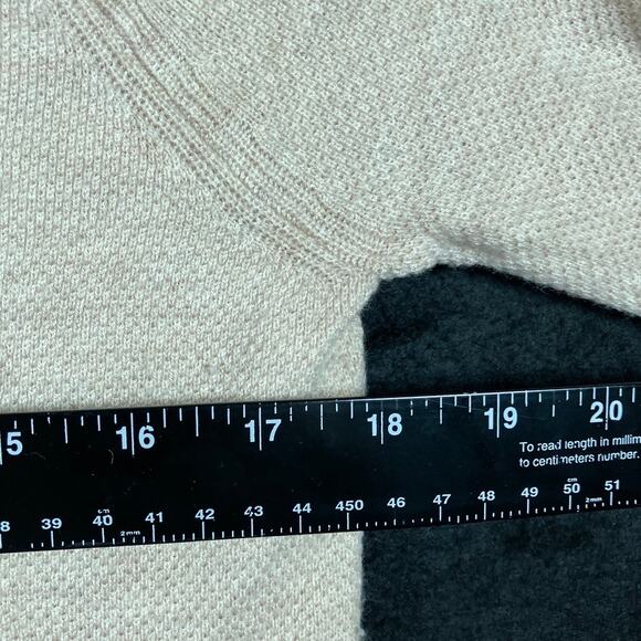 Gap Womens Sweater Cream V Neck Extra Fine Merino Wool Blend Medium Tall - Picture 8 of 12